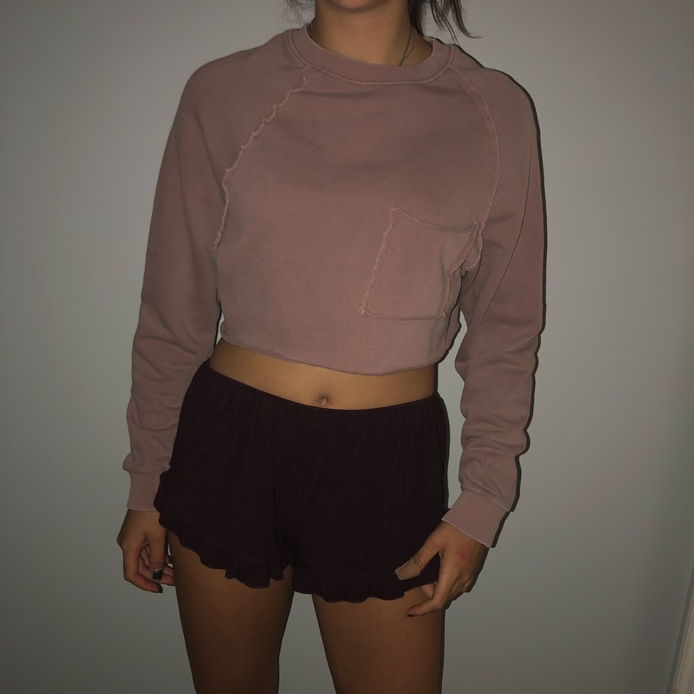 Asymmetrical Cropped Sweatshirt
